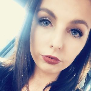 Meet your Posher, Katelyn